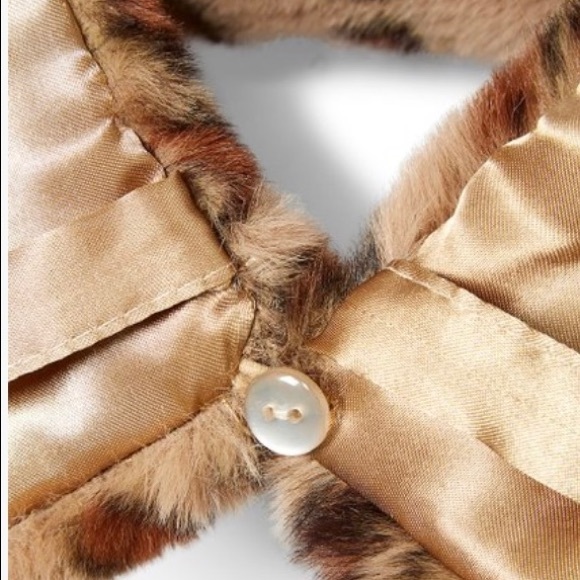 Chico’s Faux Fur Collar Scarf Leopard One Size - Picture 2 of 3